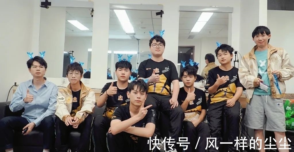 他的每一个 他的每一个