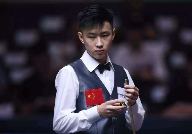 枫叶色既不 枫叶色既不